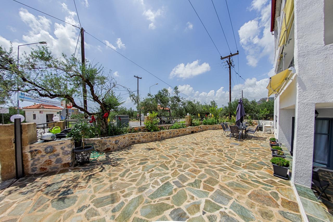 Stoúpa Irida Holiday Apartments מראה חיצוני תמונה