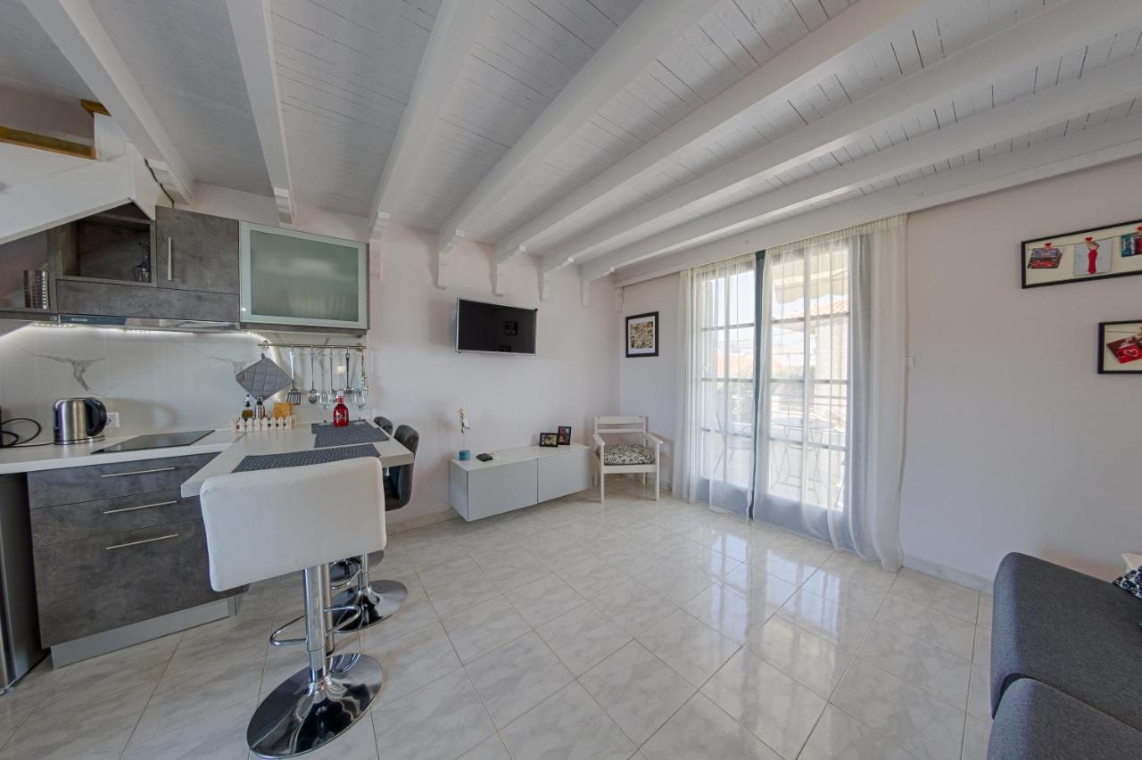 Stoúpa Irida Holiday Apartments מראה חיצוני תמונה